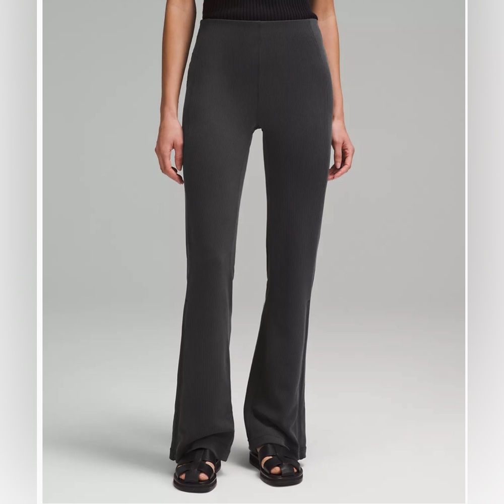 Lululemon Brushed Softstreme Ribbed Zip Flared Pant 32.5" Size 6